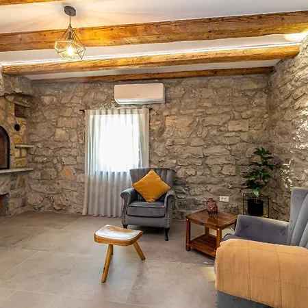 Kuca Za Odmor Antica Villa Lakmartin